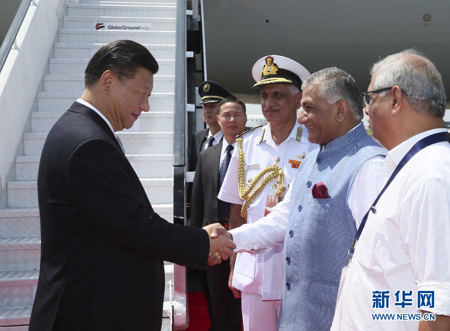 10月15日，國(guó)家主席習(xí)近平抵達(dá)印度果阿，應(yīng)印度總理莫迪邀請(qǐng)，出席金磚國(guó)家領(lǐng)導(dǎo)人第八次會(huì)晤。 新華社記者蘭紅光攝 