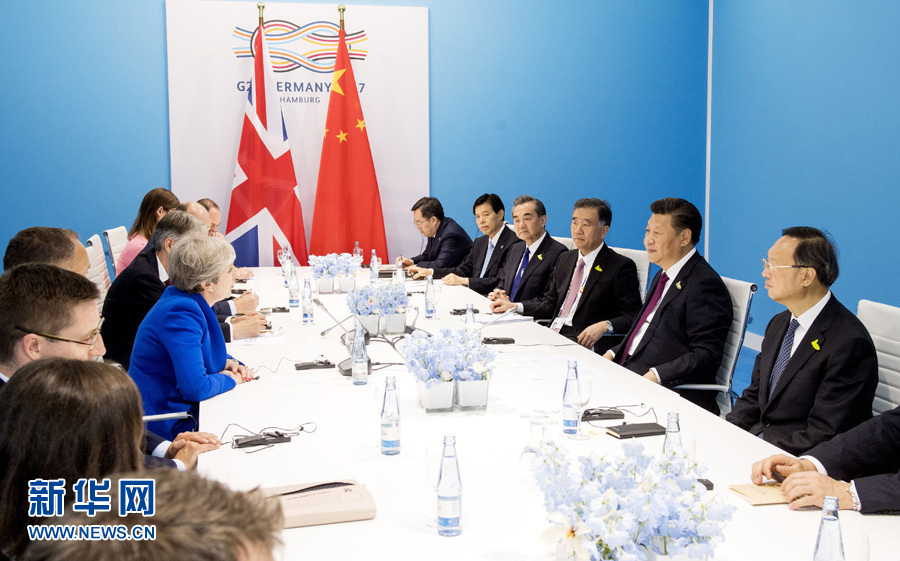7月7日，國家主席習近平在漢堡會見英國首相特雷莎·梅。 新華社記者李學仁 攝
