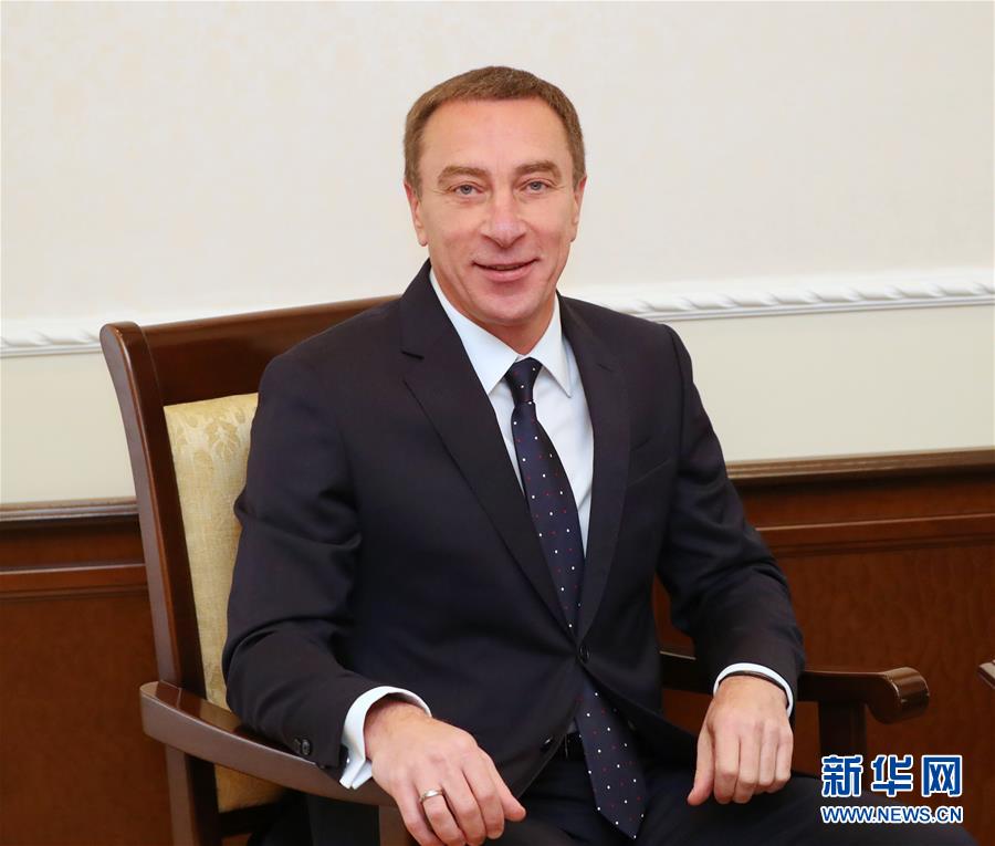 (國際·圖文互動)專訪:希望香港局勢盡快恢復正常——訪白俄羅斯總統(tǒng)辦公廳副主任斯諾普科夫