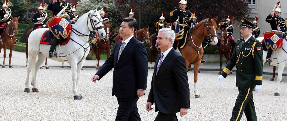 習(xí)近平會(huì)見法國國民議會(huì)議長巴爾托洛內(nèi)